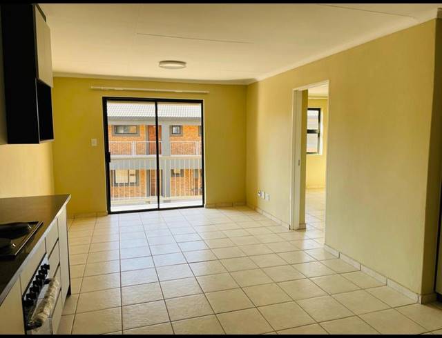 3 BEDROOM APARTMENT FOR SALE IN CLOVERDENE